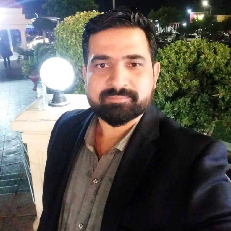 <em>Germán Herrera</em>